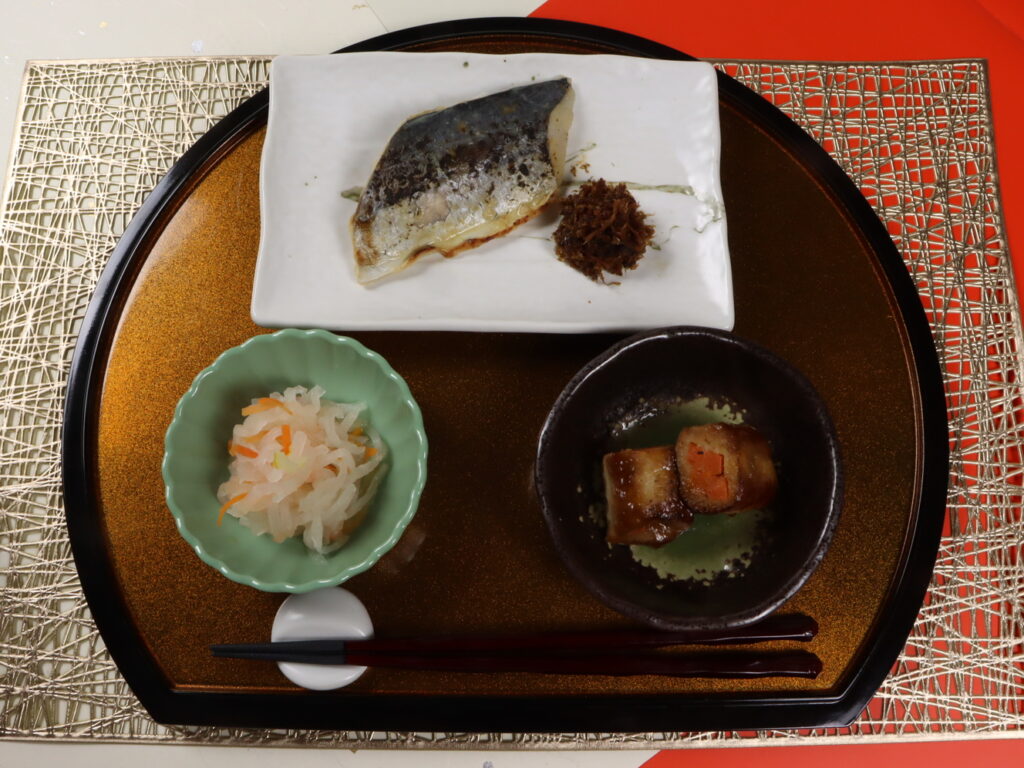 ONODERA GROUPのLEOC、給食で培った調理力を完全調理済み食品に展開